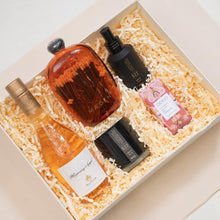 SIMPLY ROSE GIFT BOX